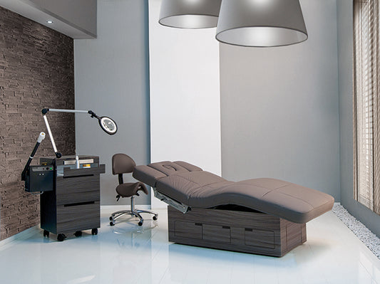 "Creating a Luxurious Experience: The Importance of Investing in Quality Beds and Equipment"